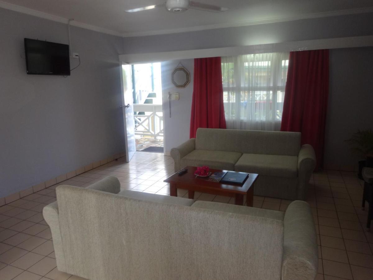 Suva Motor Inn Kültér fotó