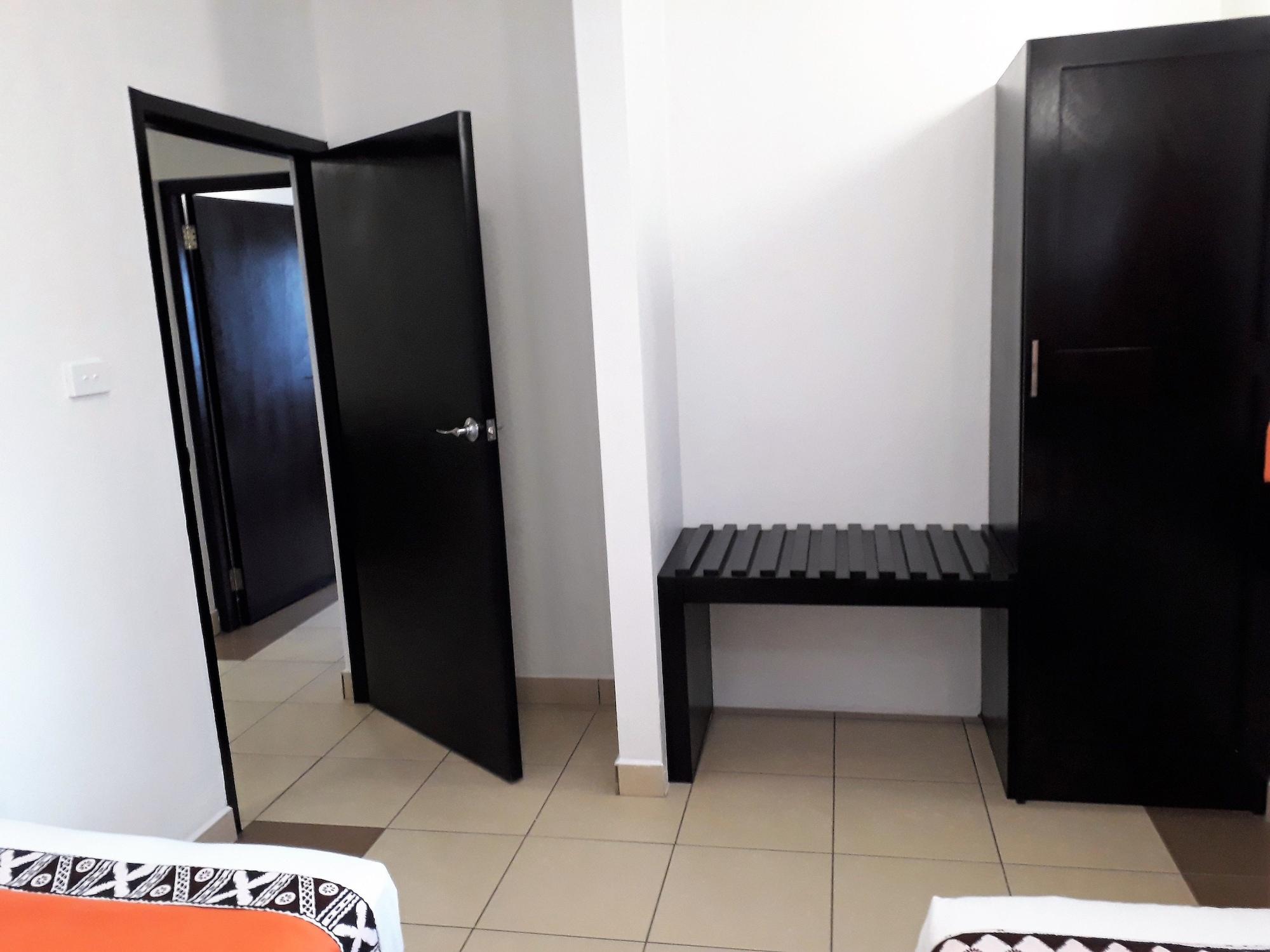 Suva Motor Inn Kültér fotó