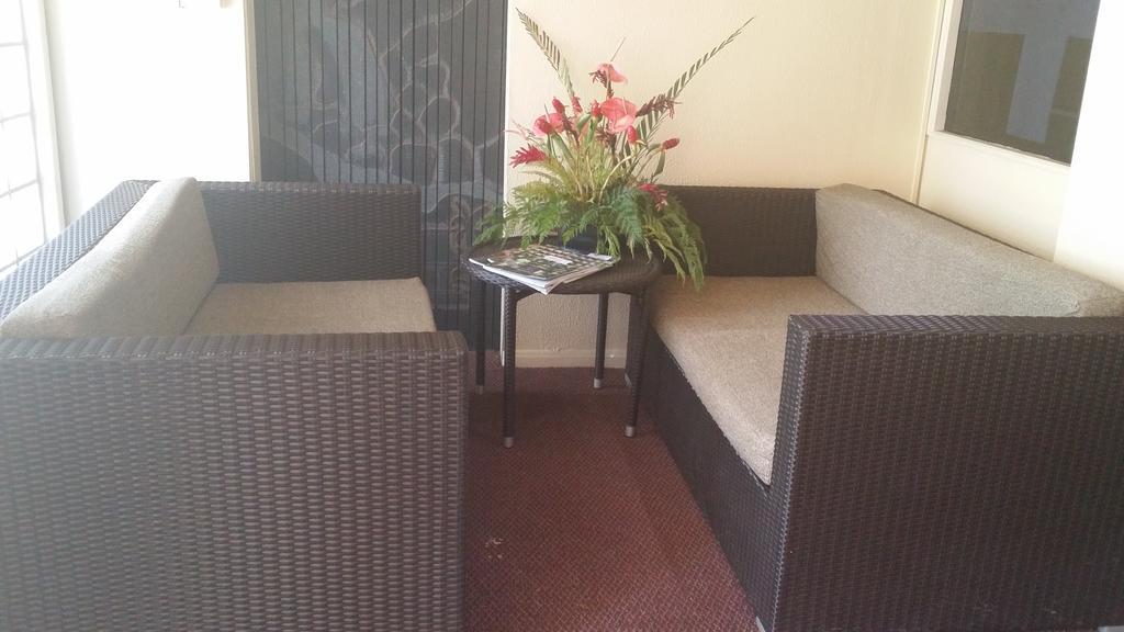 Suva Motor Inn Kültér fotó